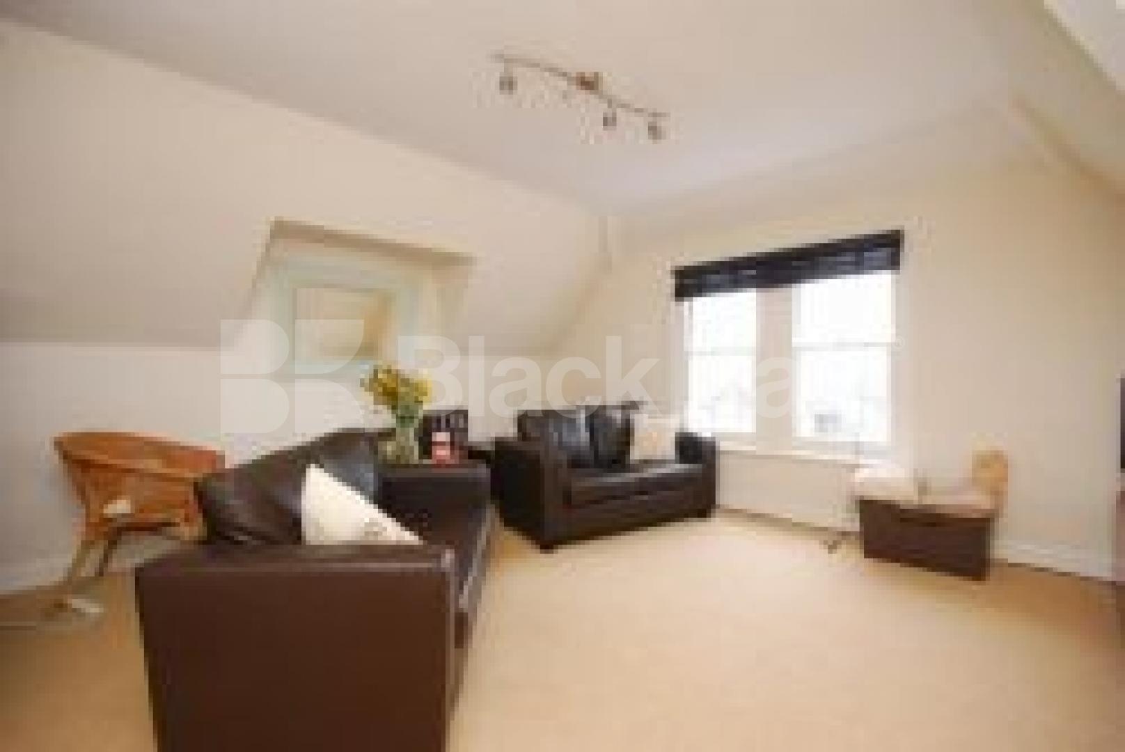 			3 Bedroom, 1 bath, 1 reception Flat			 Ferme Park Road, CROUCH END